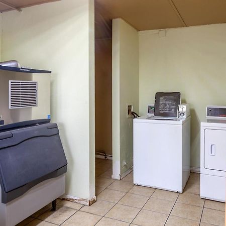 Quality Inn Midtown Savannah Esterno foto