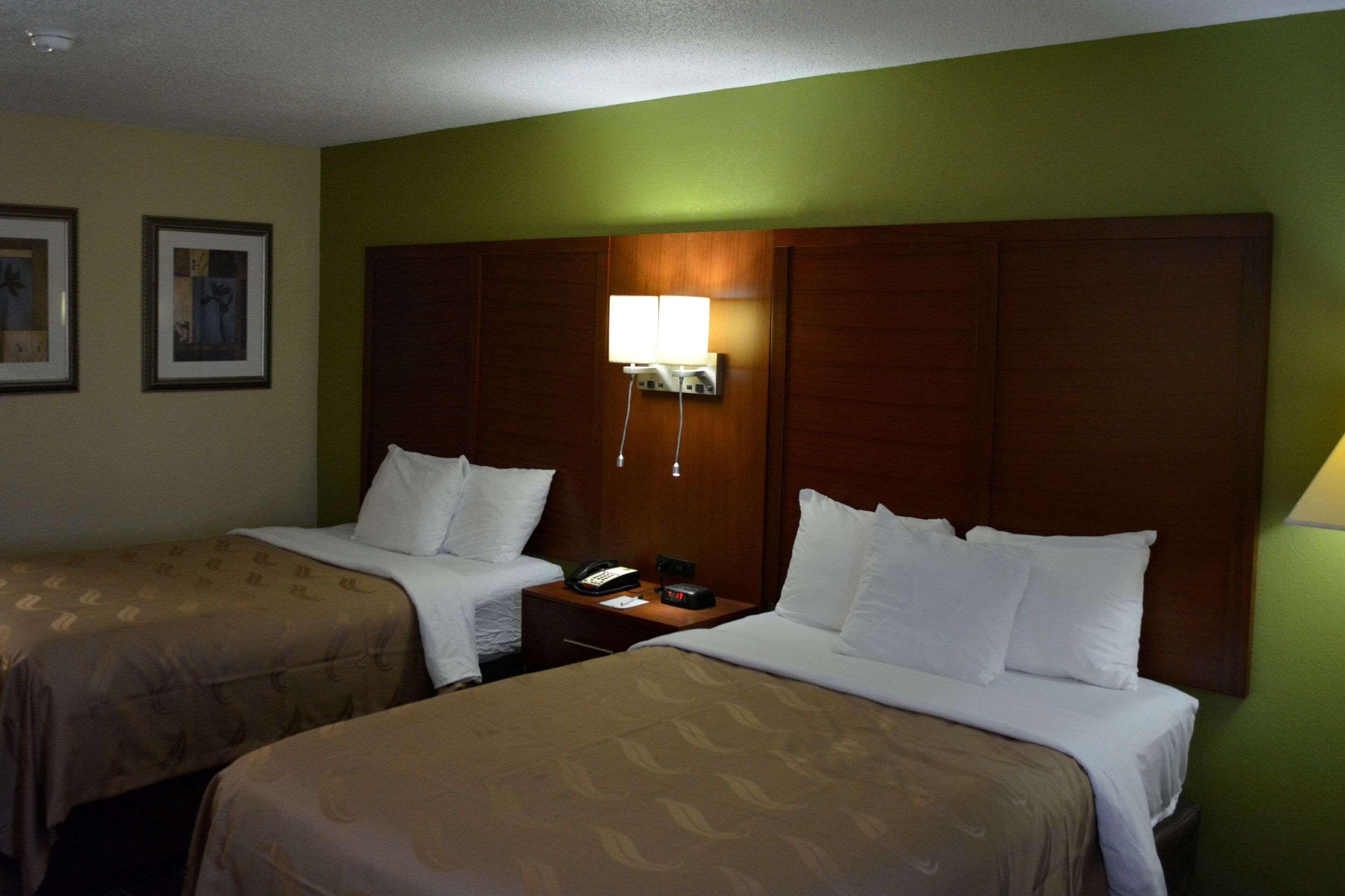 Quality Inn Midtown Savannah Esterno foto