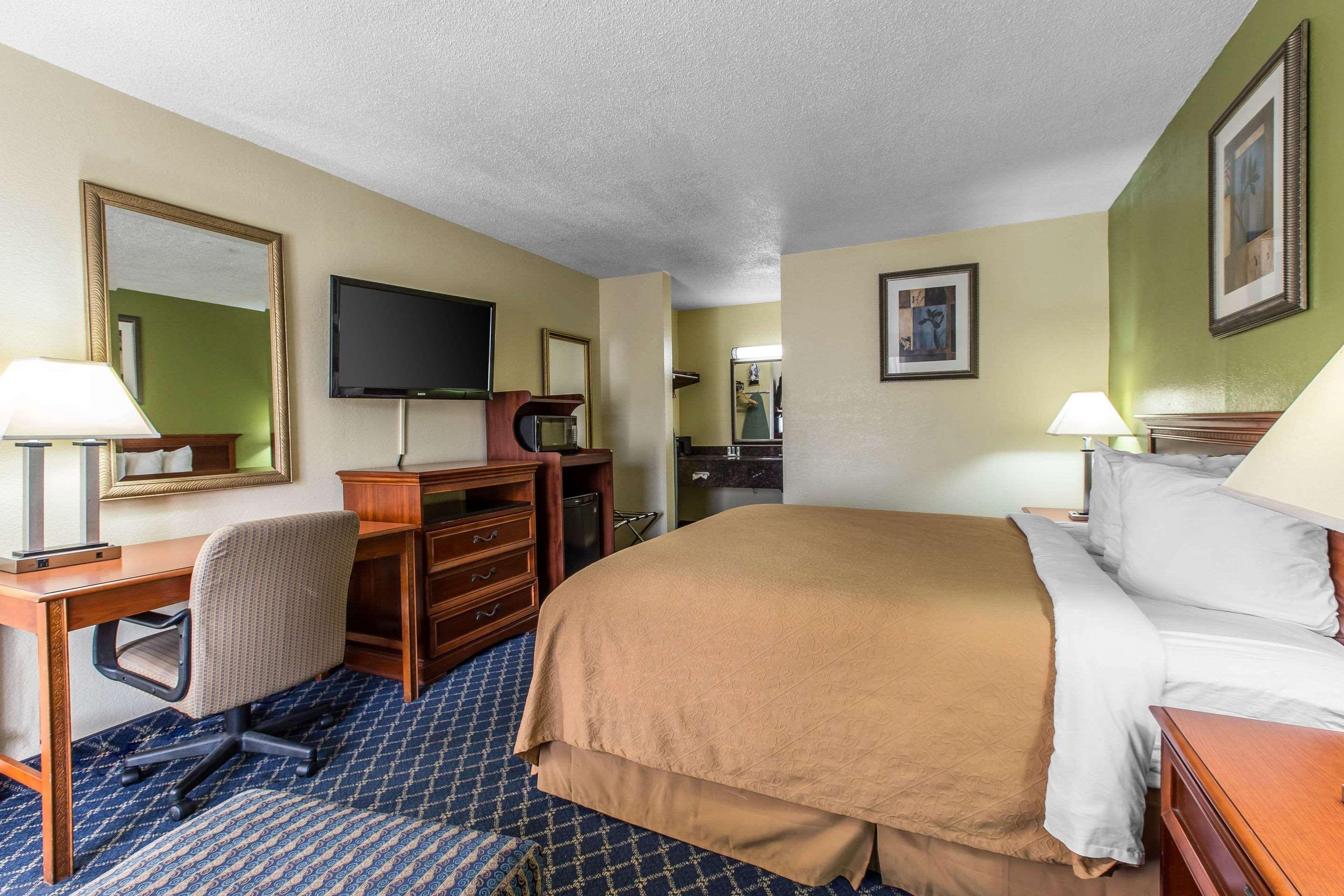 Quality Inn Midtown Savannah Esterno foto