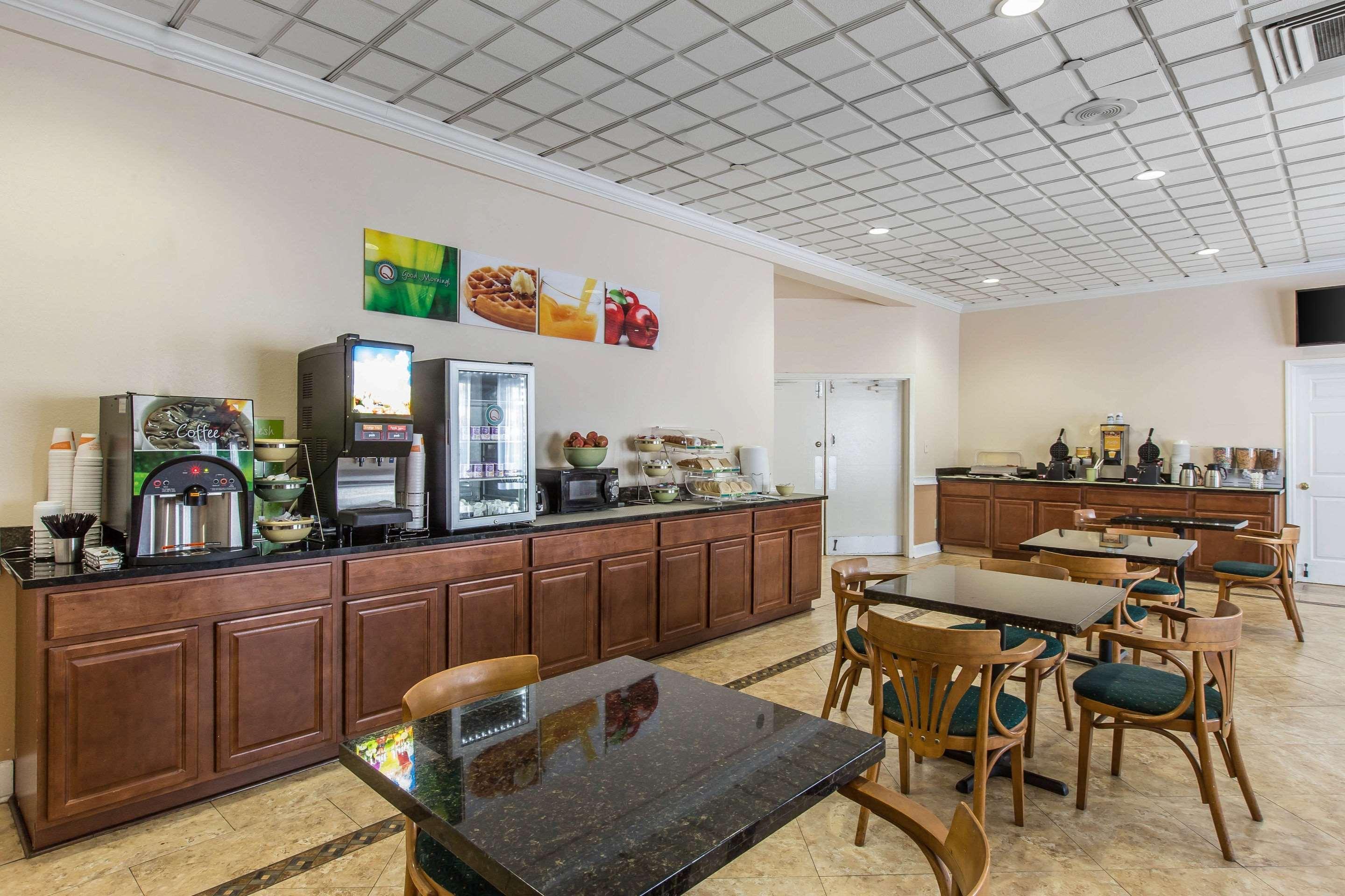 Quality Inn Midtown Savannah Esterno foto