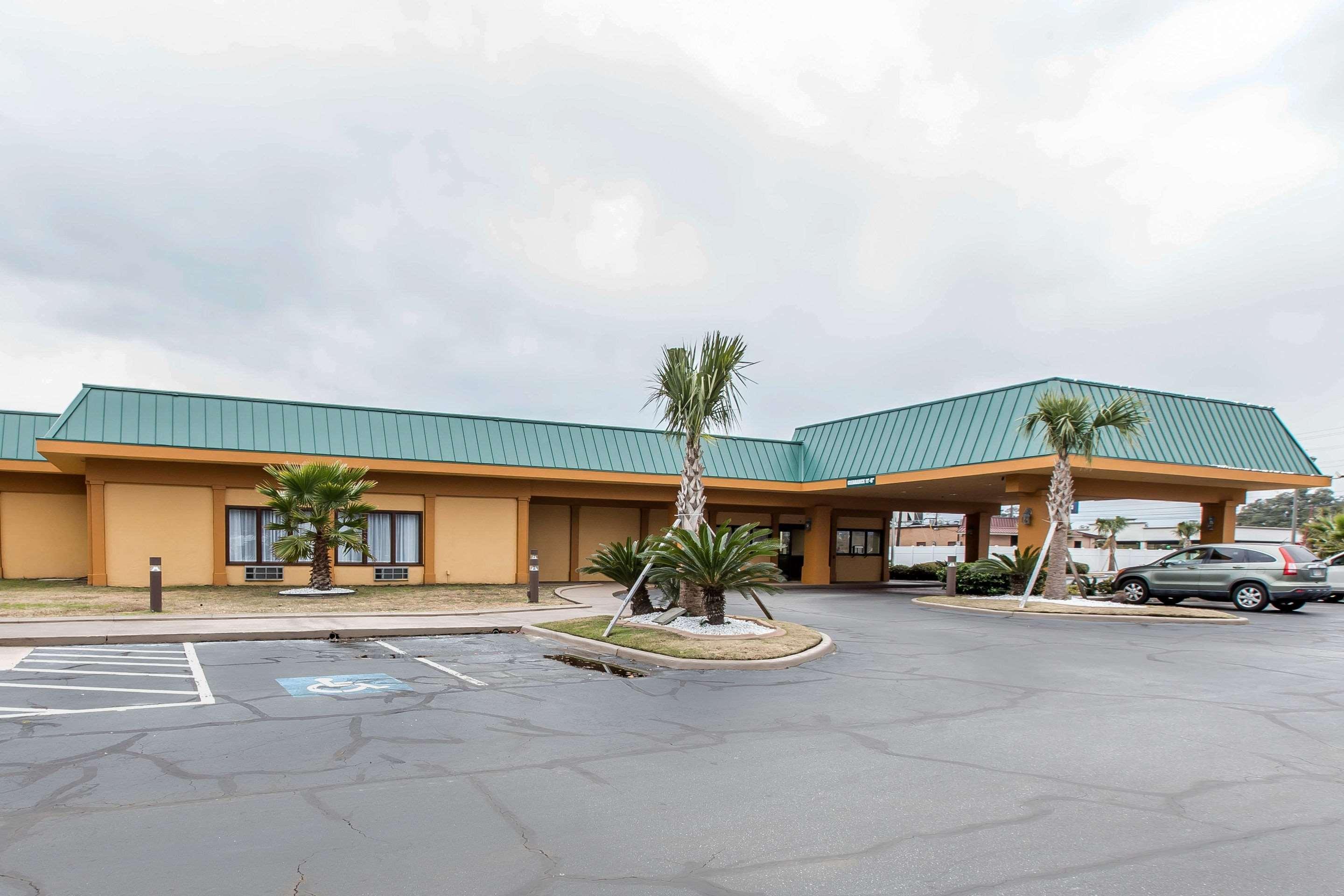 Quality Inn Midtown Savannah Esterno foto