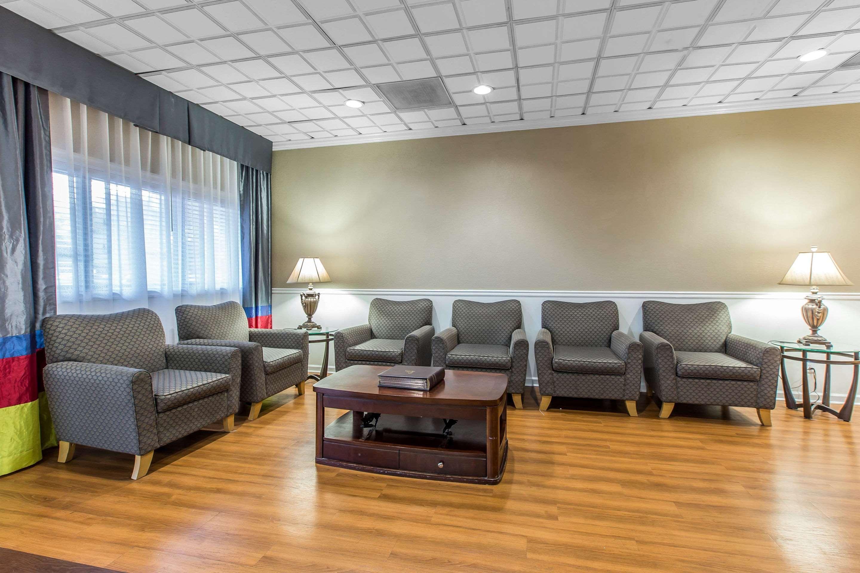 Quality Inn Midtown Savannah Esterno foto