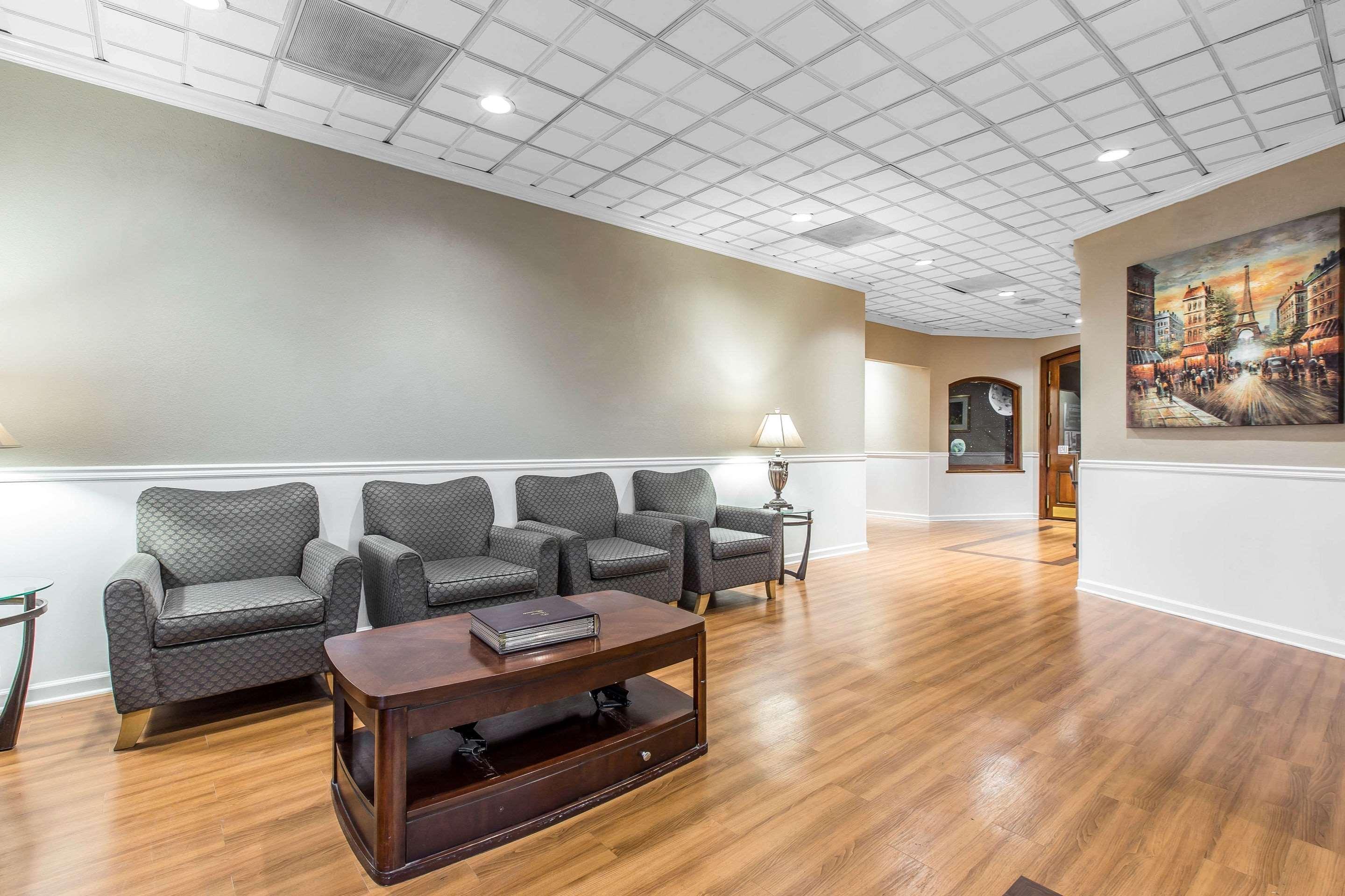Quality Inn Midtown Savannah Esterno foto
